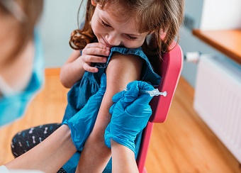 В Роспотребнадзоре предложили провести дополнительную вакцинацию детей от полиомиелита