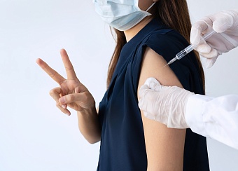 Сочетание «Спутника V» и вакцины от гриппа может усиливать их эффект